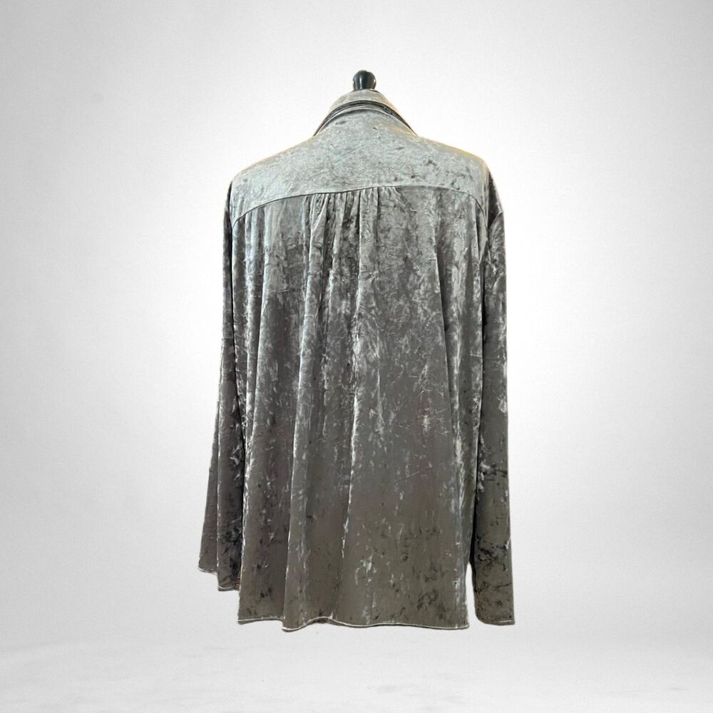 Andree By Unit Crushed Velvet Button Front Embroi… - image 5